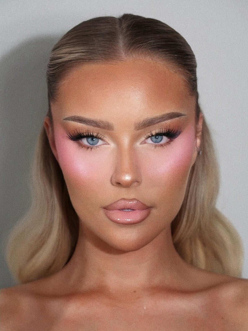Post Instagram de @makeupbystee